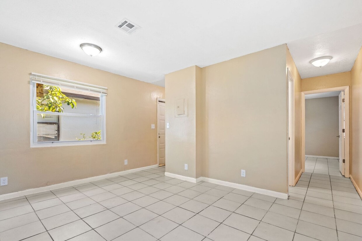 Photo - 1022 NW 6th Ave (Fort Lauderdale, FL)