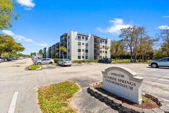 Building Photo - 3700 N Pine Island Rd