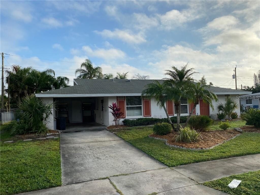 Primary Photo - 2827 Safe Harbor Dr