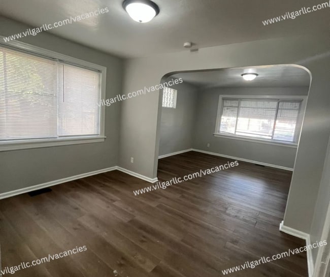 Foto del edificio - 4110 Drummond St
