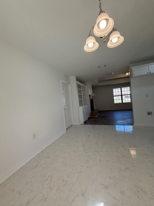 Building Photo - 514 Mimosa Dr