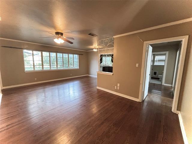 Building Photo - 4024 Lovell Ave