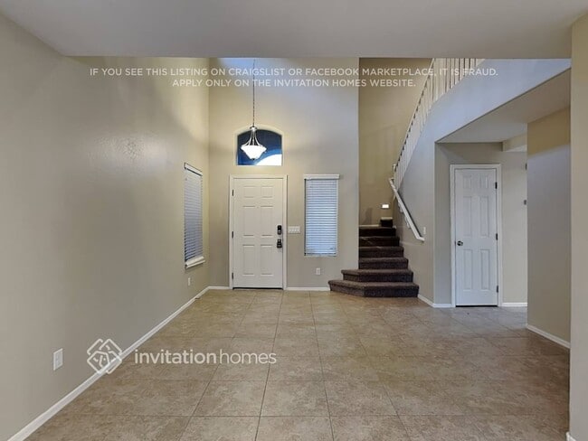 Building Photo - 3845 W Goldmine Mountain Dr