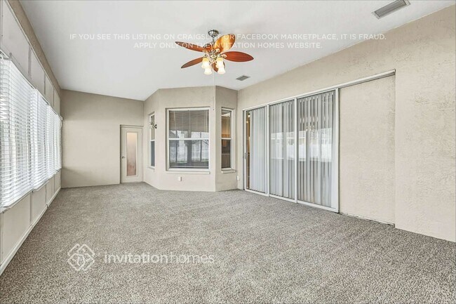 Foto del edificio - 28141 Brokenmead Path
