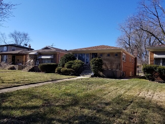 Building Photo - 12340 S Indiana Ave