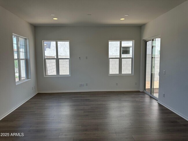 Foto del edificio - 26417 N 22nd Dr
