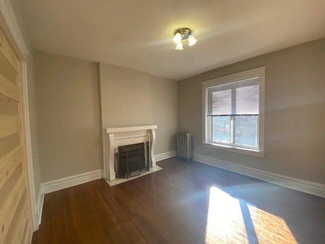 Foto del edificio - 6027 McPherson Ave