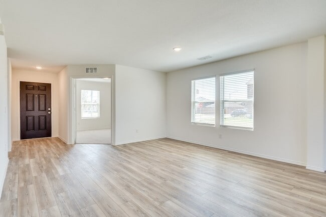 Building Photo - 16025 Malaya St