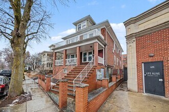 Building Photo - 7 Moraine St