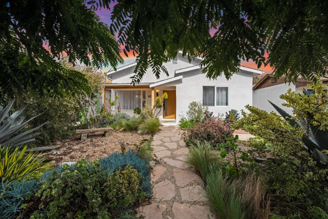Building Photo - 4258 Beethoven St