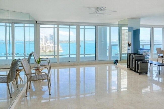 Foto del edificio - 1717 N Bayshore Dr
