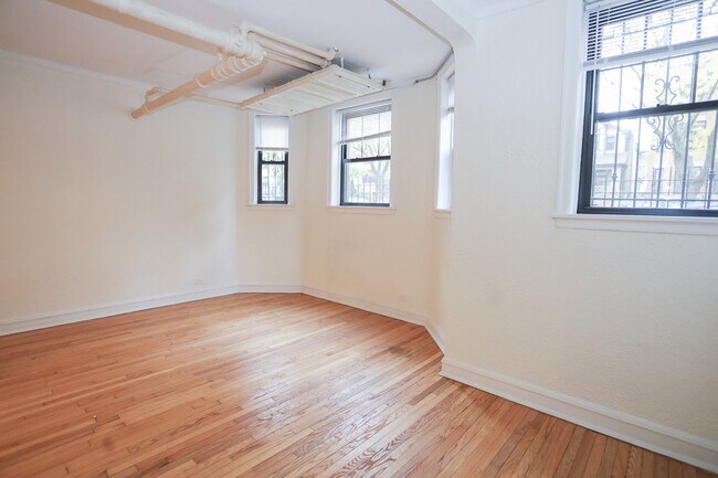 Foto del edificio - 4510 N Paulina St