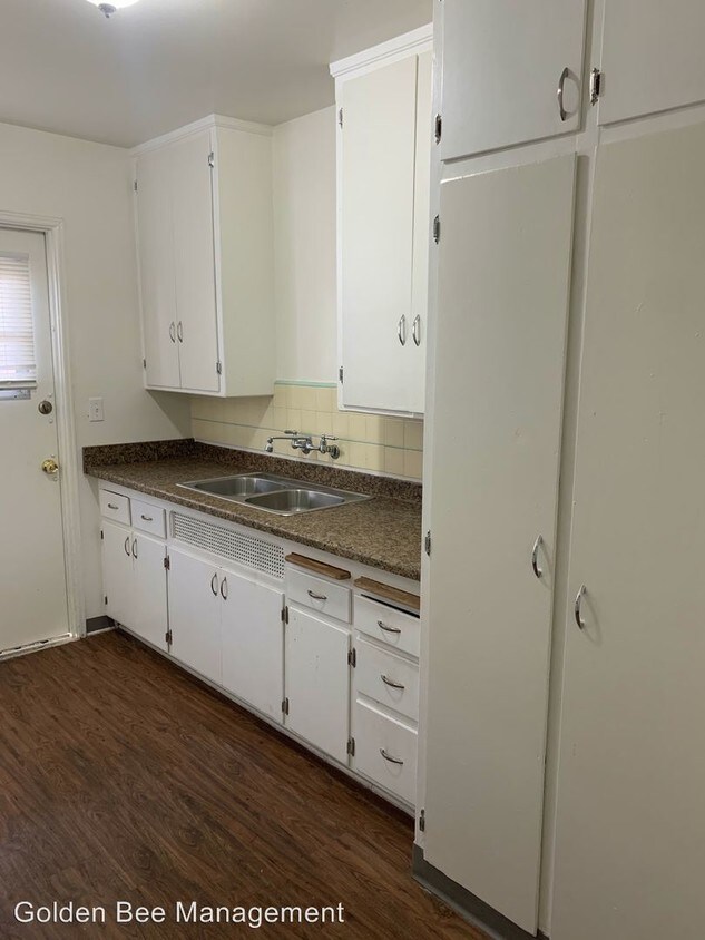 Foto principal - 5701-5713 Corbett St