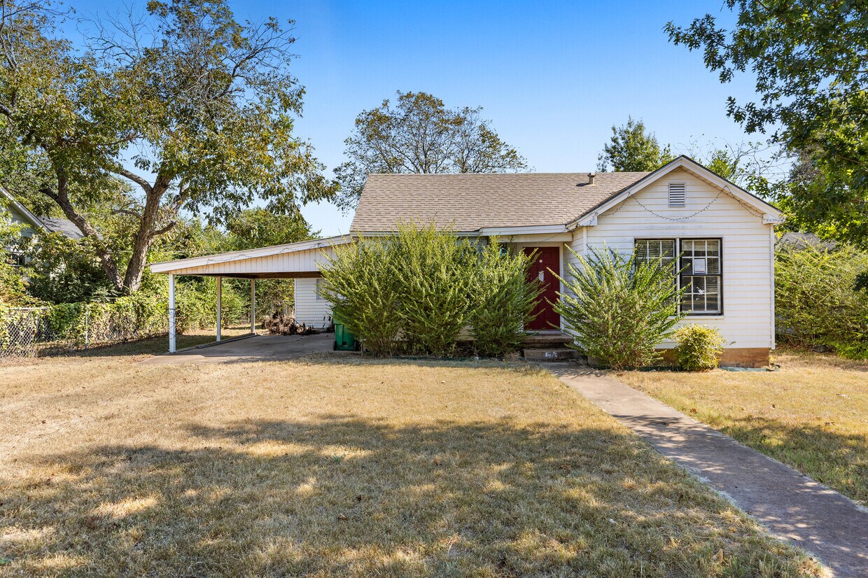 Foto principal - 618 Adams Ave