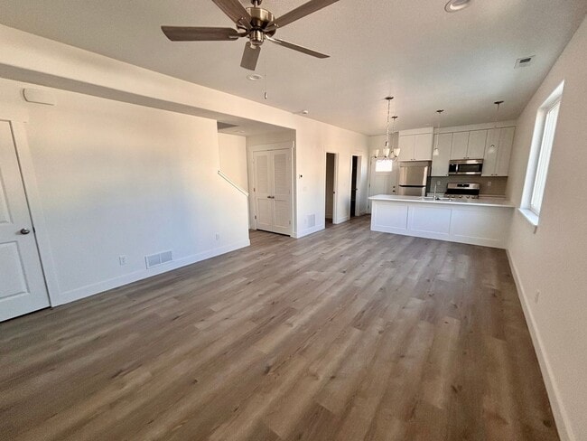 Building Photo - 3648 Byram Pt