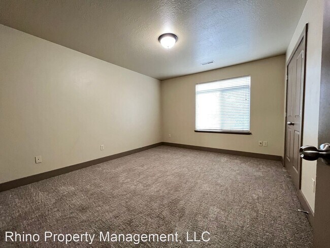 Building Photo - 3 br, 3.5 bath House - 2076 S Orchard Dr