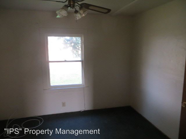 Foto del edificio - 1167 N Trinity Ave