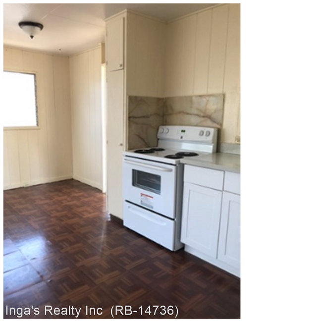 Building Photo - 3 br, 1 bath House - 84-974 Hanalei St #C