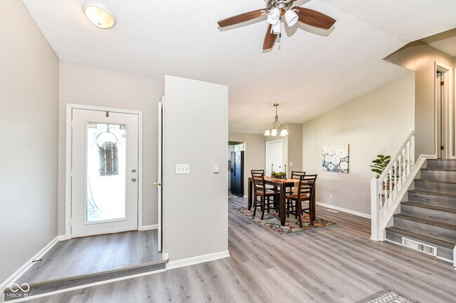Foto del edificio - 8506 Friendship Ln