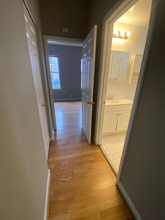 Foto del edificio - 913 Geyer Ave