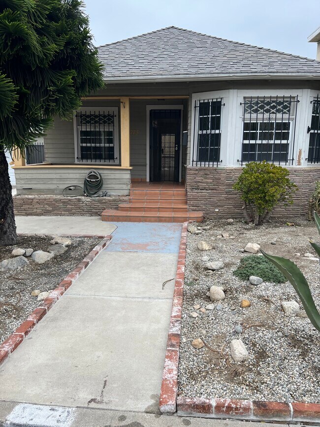Building Photo - 5773 Arroyo Dr