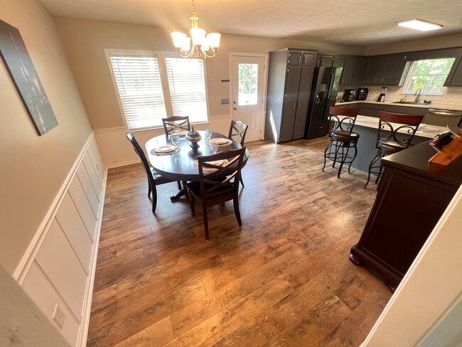 Building Photo - 3714 Cozy Ct