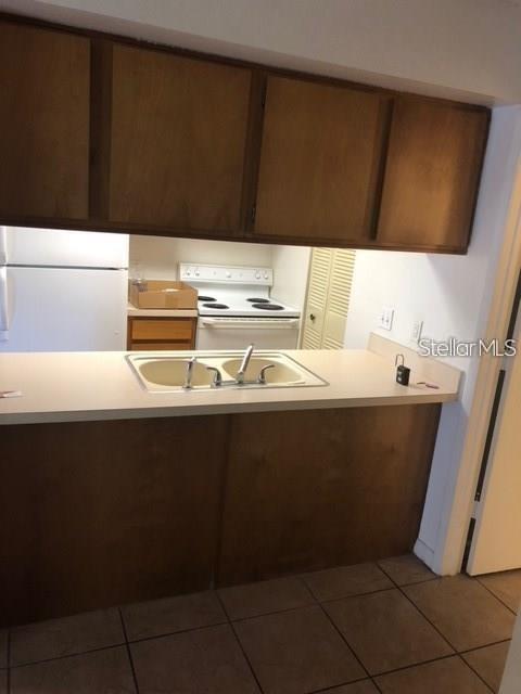 Foto del edificio - 4922 W Gandy Blvd