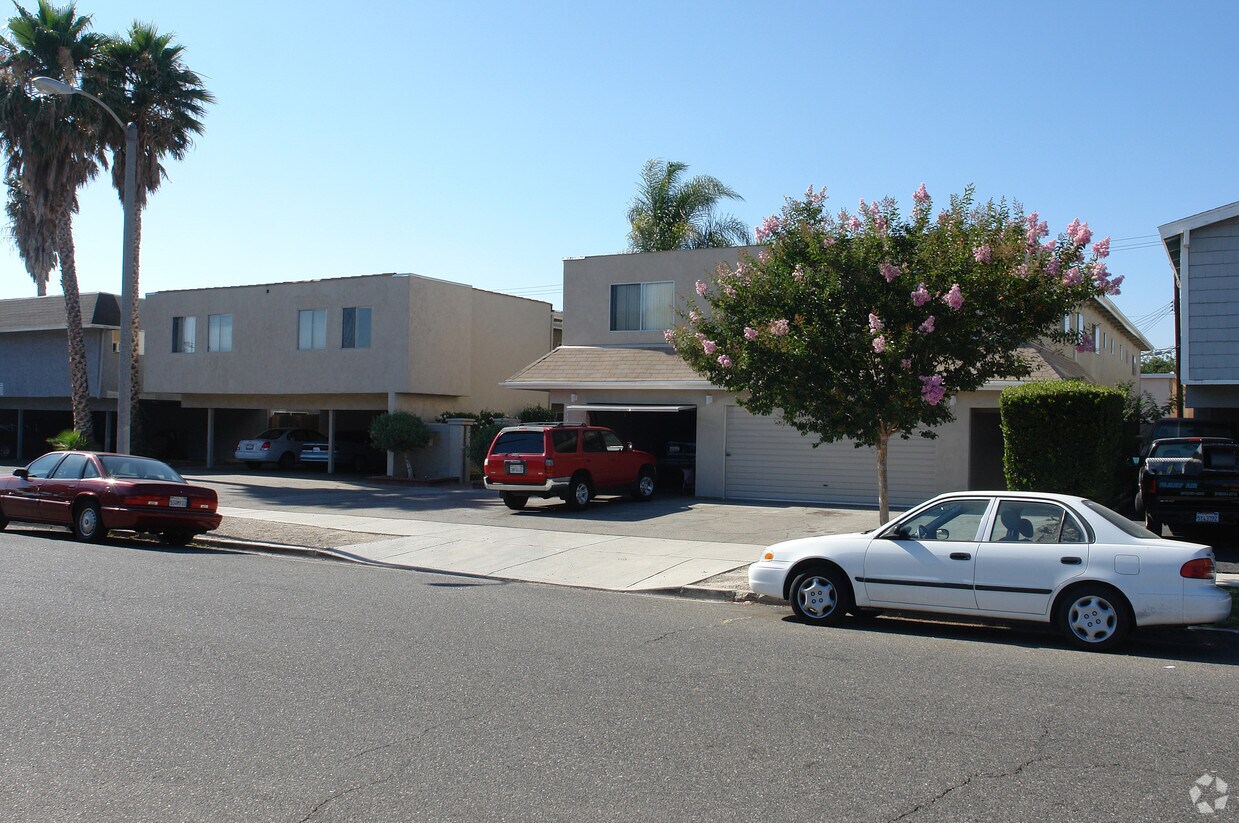 Building Photo - 943-959 Ventura Ave