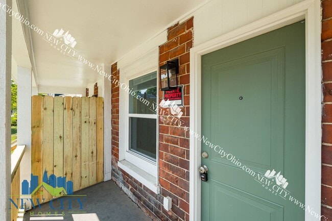 Building Photo - 91-93 N Central Avenue, Columbus, OH 43222