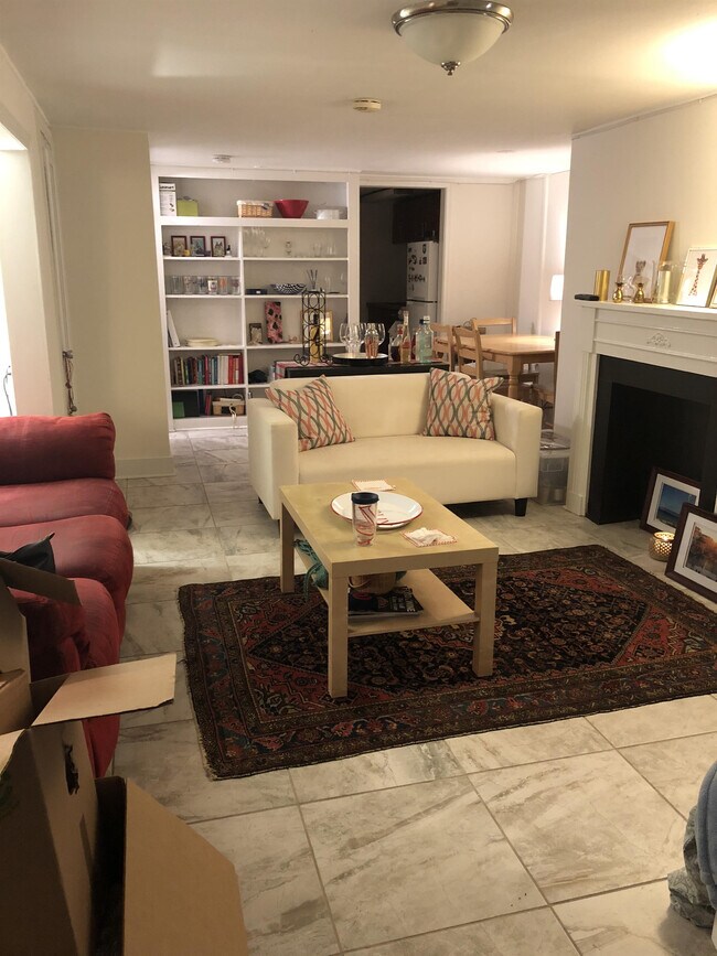 Foto del edificio - 1427 33rd St NW