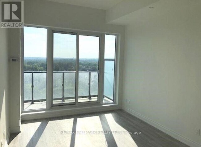 Photo du bâtiment - 9618 Yonge St