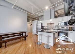 Building Photo - 500 S Clinton St