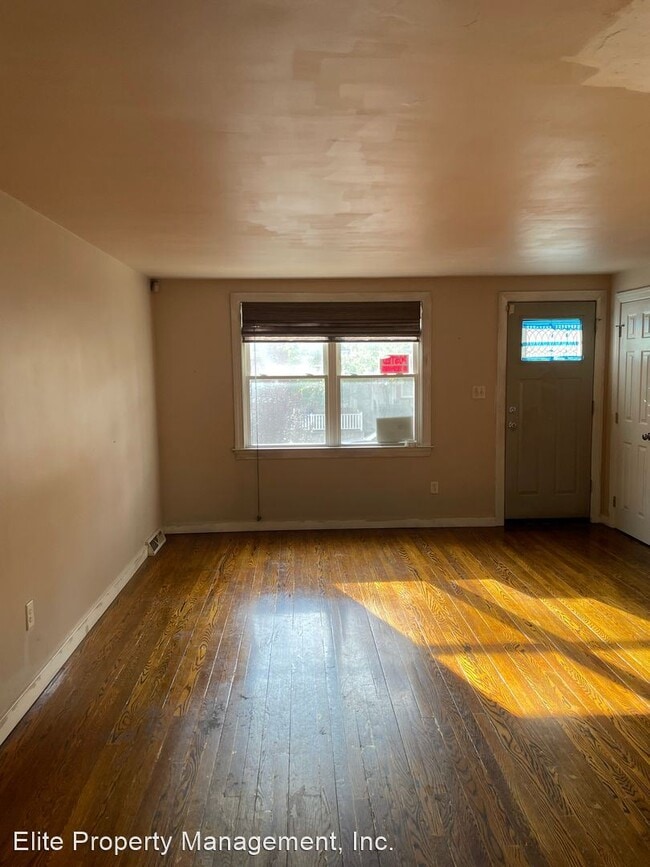 Building Photo - 3 br, 1.5 bath House - 403 Hale Avenue