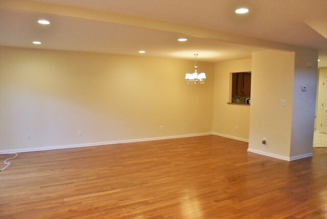 Building Photo - 52 Foxwood Sq