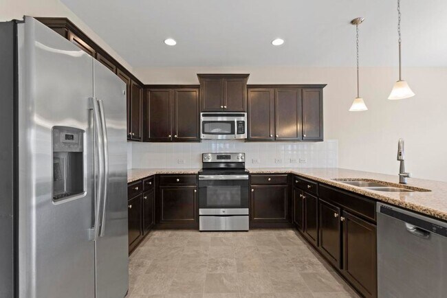Building Photo - Beautiful home in great neighborhood!