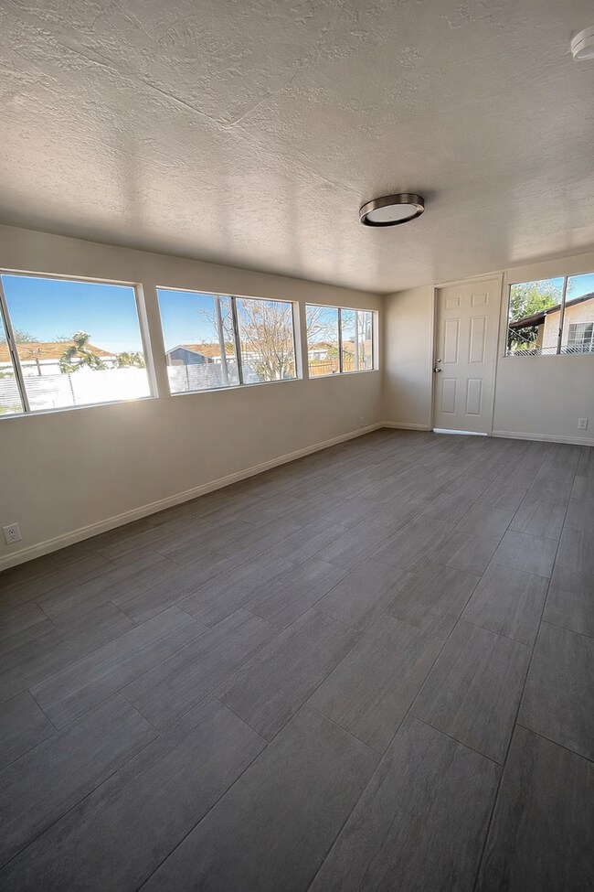 Building Photo - AVAILABLE NOW $200 off First Month Rent