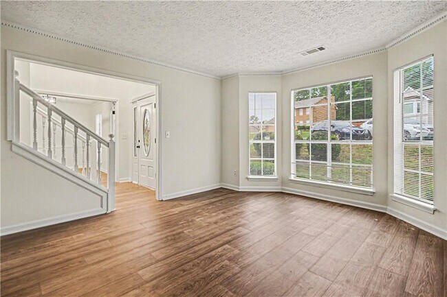 Foto del edificio - 3719 Cameron Hills Pl