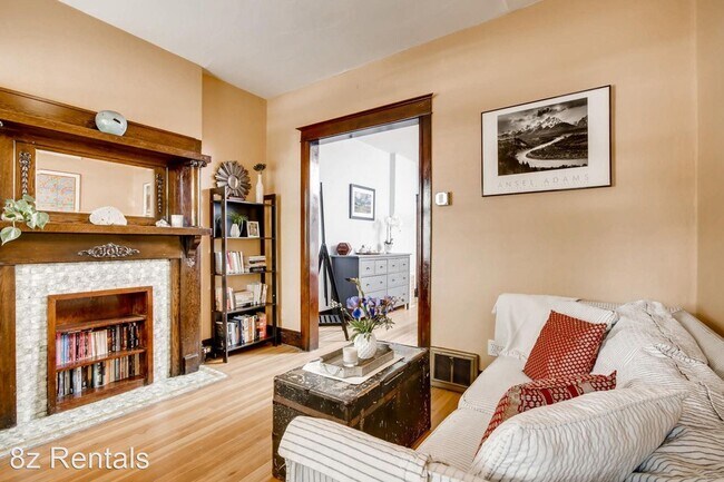 Foto del edificio - 1 br, 1 bath House - 125 E Exposition Ave