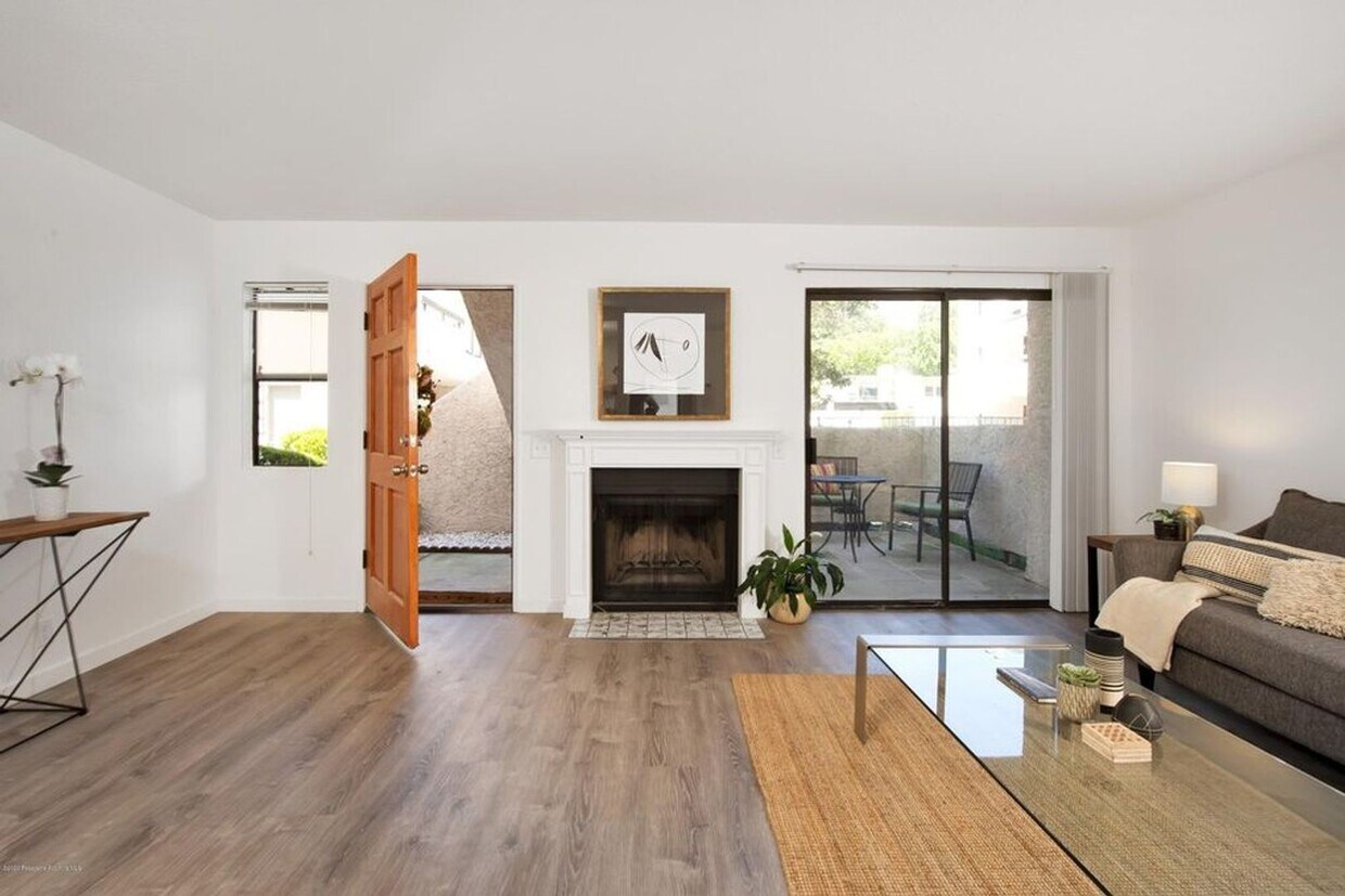 Foto principal - 2660 Lake Ave