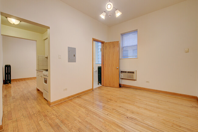 Foto del edificio - 4518 N Sheridan Rd