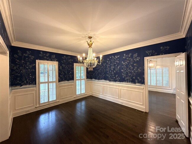 Building Photo - 1500 Ferncliff Rd