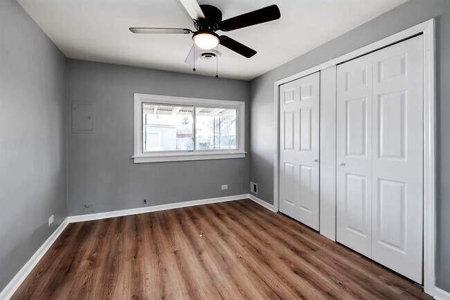 Foto del edificio - 13437 S Green Bay Ave