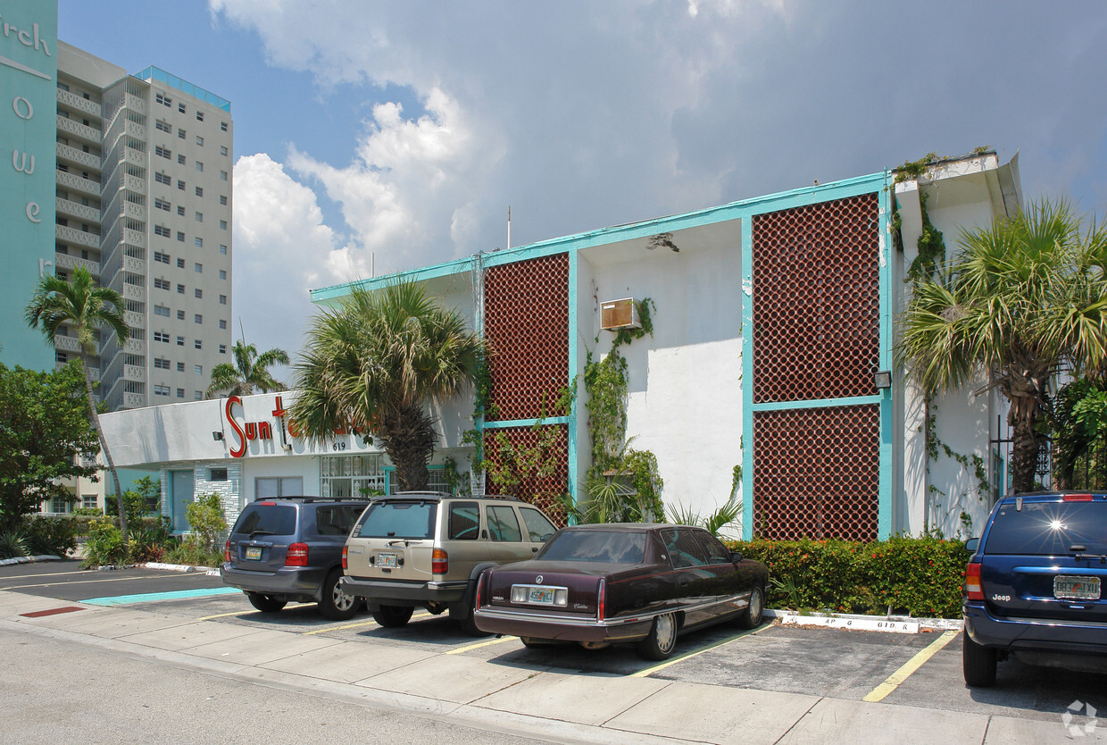 Building Photo - Sun Terrace