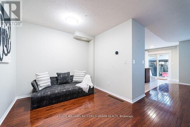 Building Photo - 16 Sprucedale Way