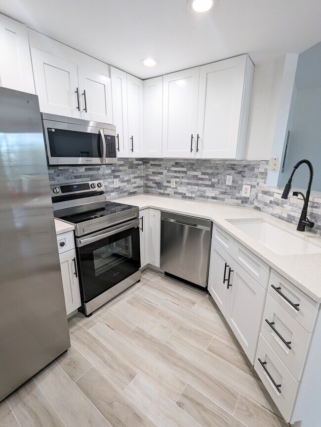 1805 N Flagler Dr Unit 303, West Palm Beach, FL 33407 Condo for Rent