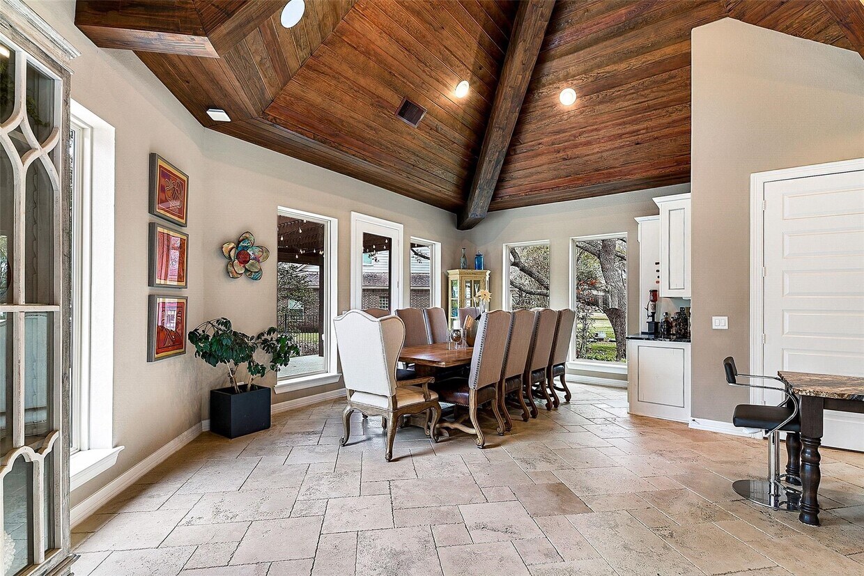 Foto del edificio - 2911 S Saddlebrook Ln