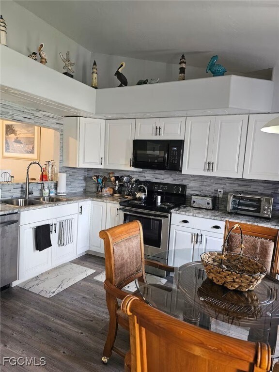 Building Photo - 1418 Cape Coral Pkwy W
