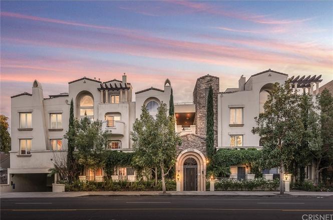Foto principal - 15206 Burbank Blvd