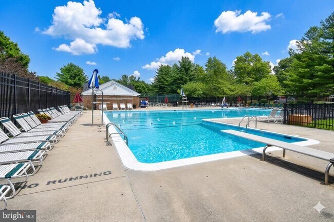 Building Photo - 12201 Eagles Nest Ct