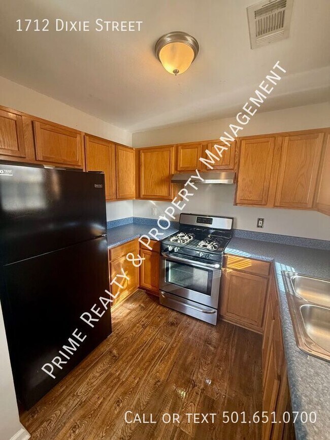 Building Photo - 1712 Dixie